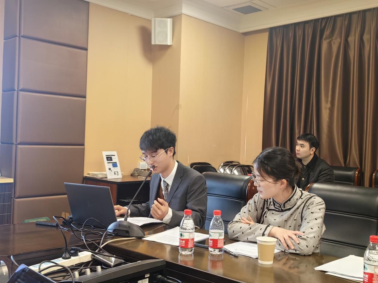 吉祥同学发言